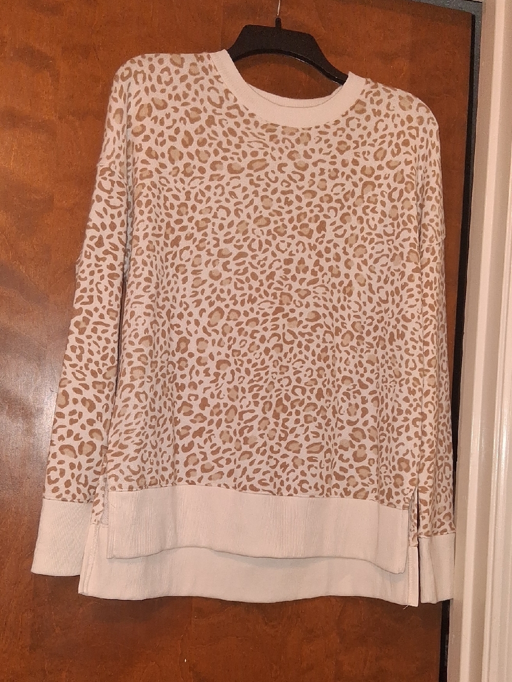 Time and Tru Cream and Tan Leopard Print Sweatshirt